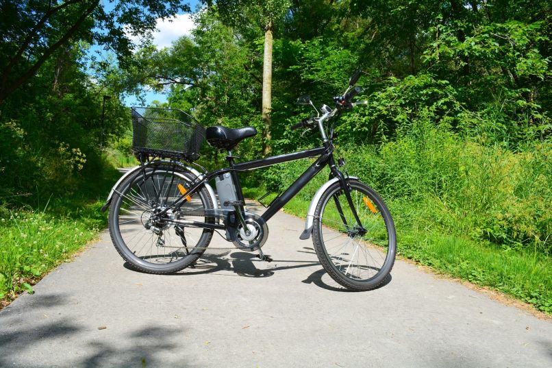 E-Bike auf dem Fahrradweg