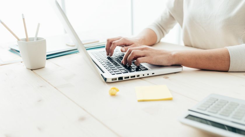 Arbeiten am Laptop