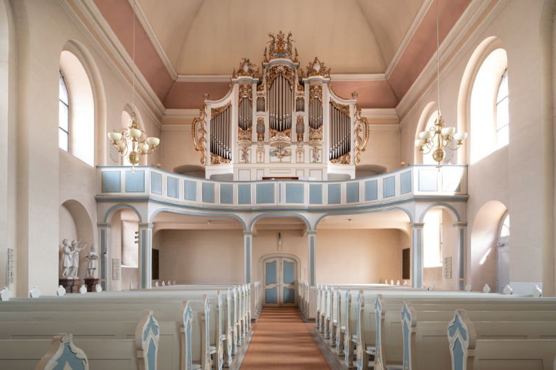 Blick zur Orgel in der Evangelischen Stadtkirche Bad Arolsen